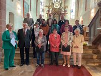 Langjährige Sängerinnen und Sänger des Kirchenchores in Grafengehaig